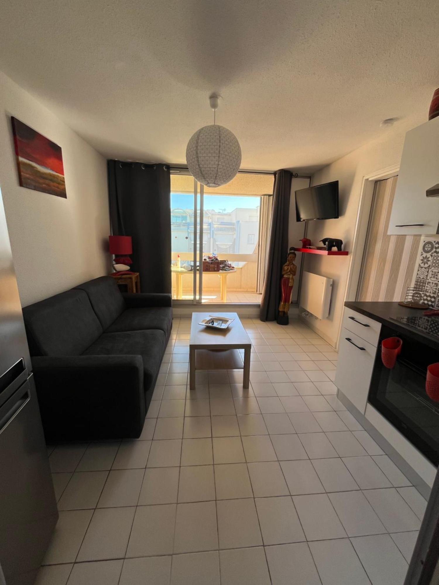 Appartement 2 Pieces + Cabine, 6 Couchages Le Grau-du-Roi Luaran gambar