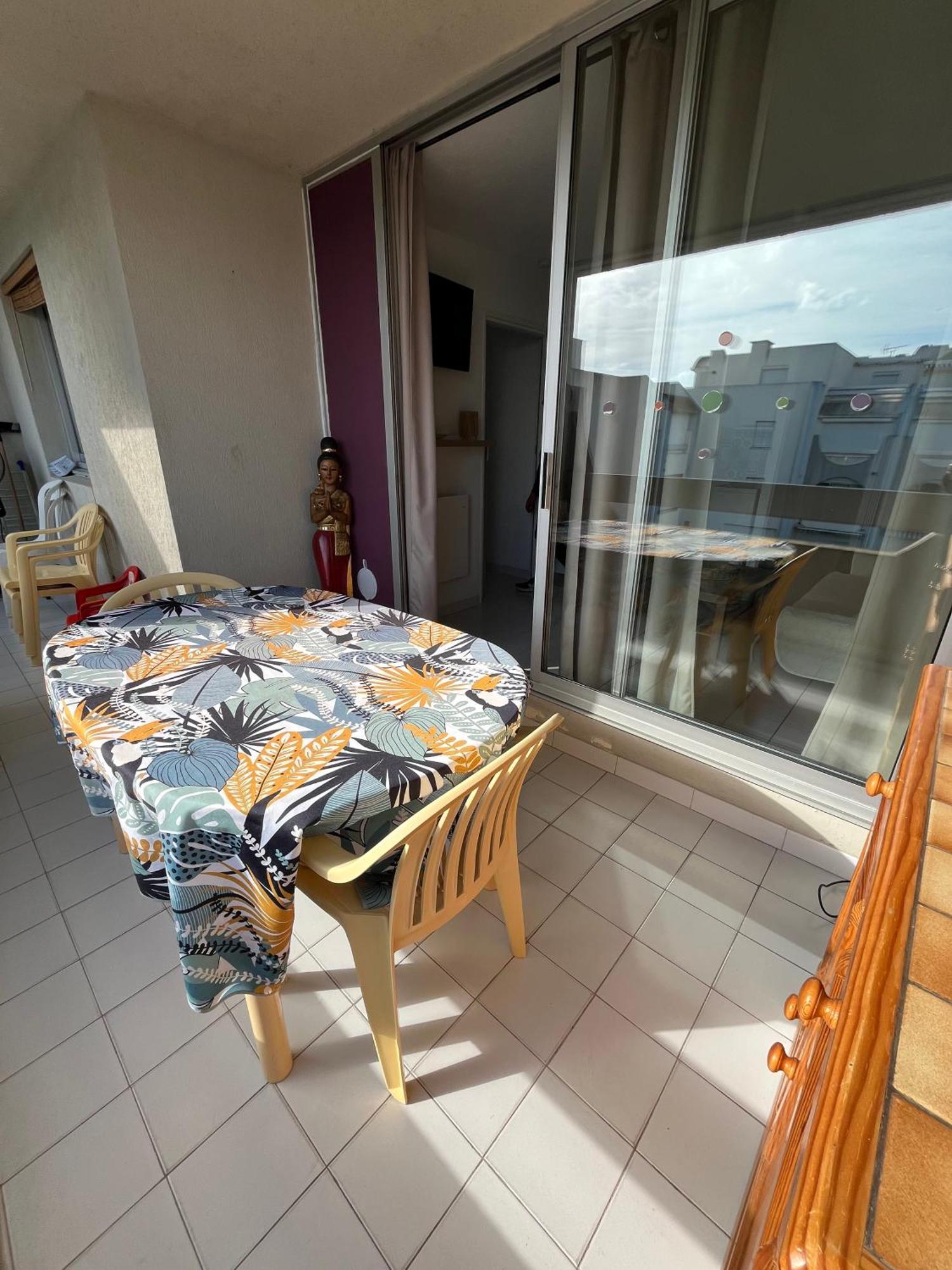 Appartement 2 Pieces + Cabine, 6 Couchages Le Grau-du-Roi Luaran gambar